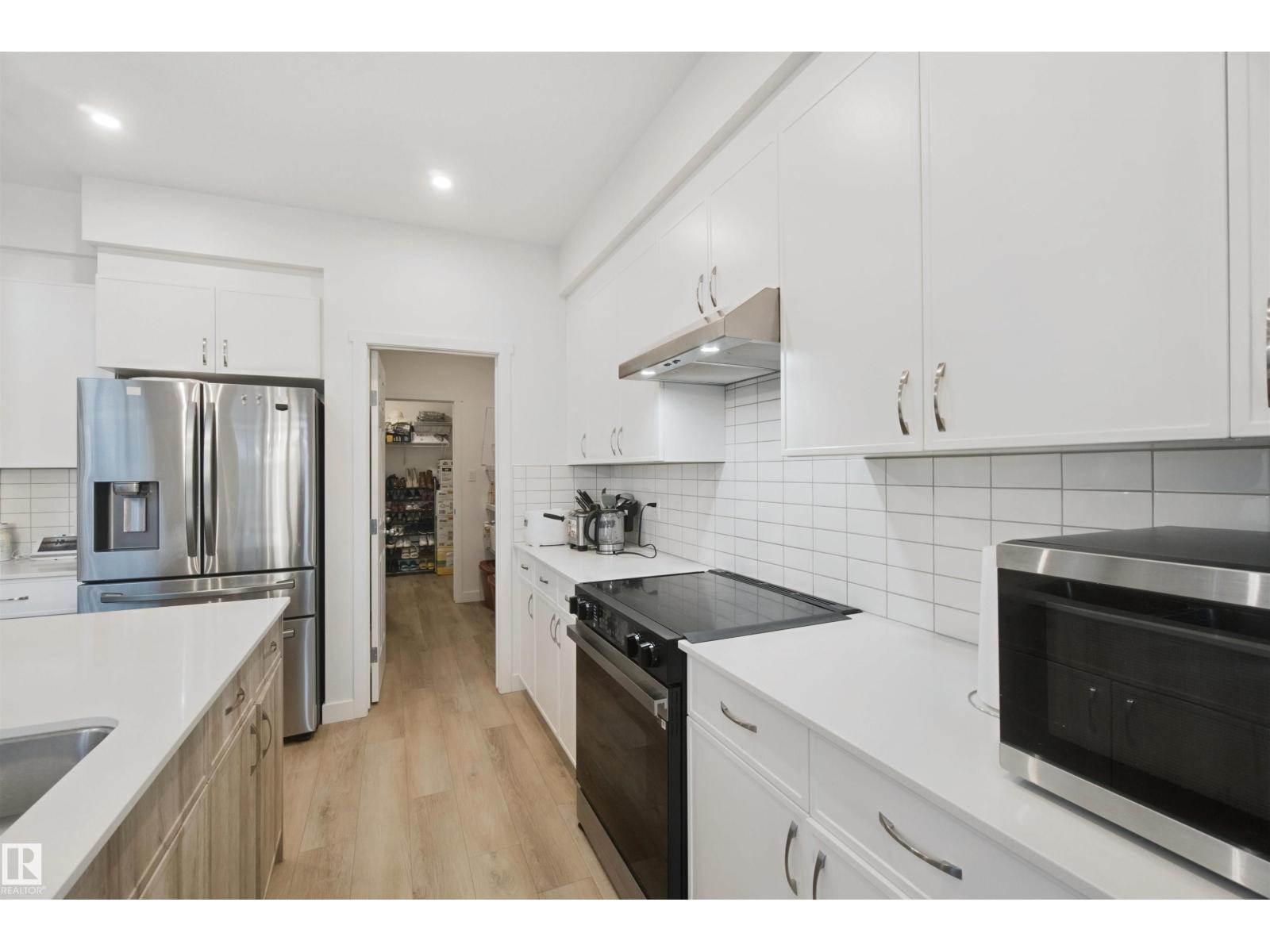8178 222A ST NW, Edmonton — photo 10