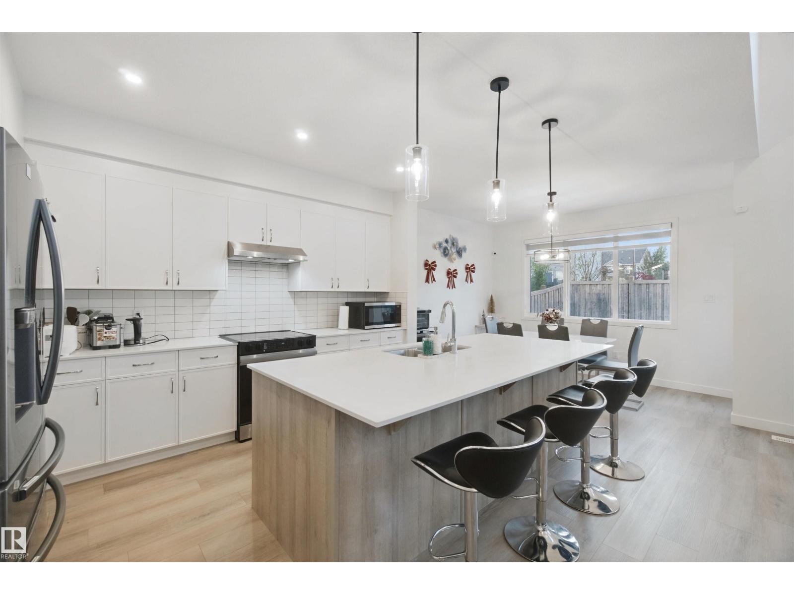 8178 222A ST NW, Edmonton — photo 8