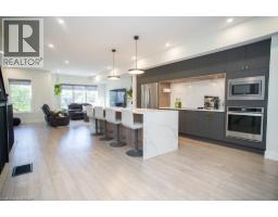 2pc Bathroom - 4a Harris Avenue, Brantford, ON N3R2E9 Photo 9
