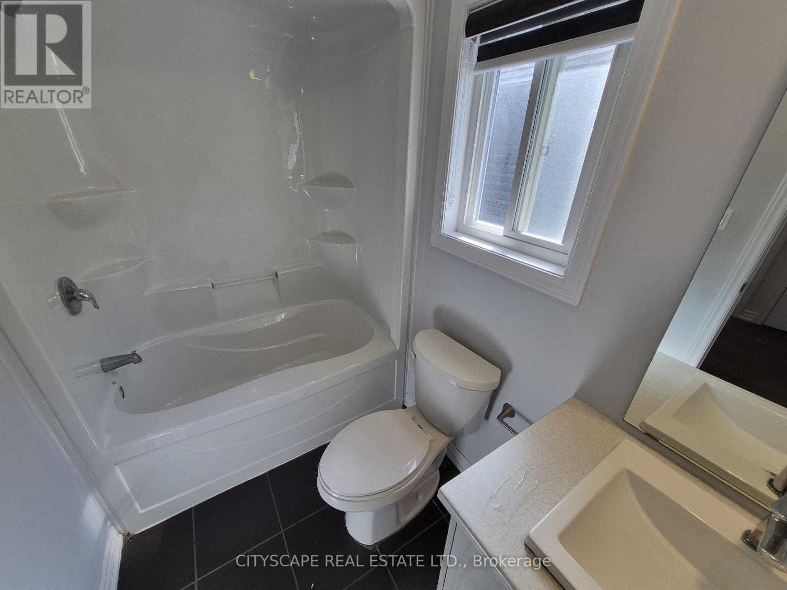91 McLaughlin Street, Welland, ON photo 13