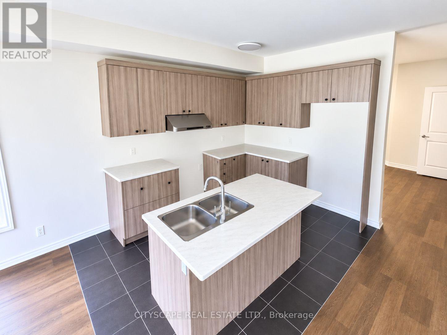 91 McLaughlin Street, Welland, ON photo 6
