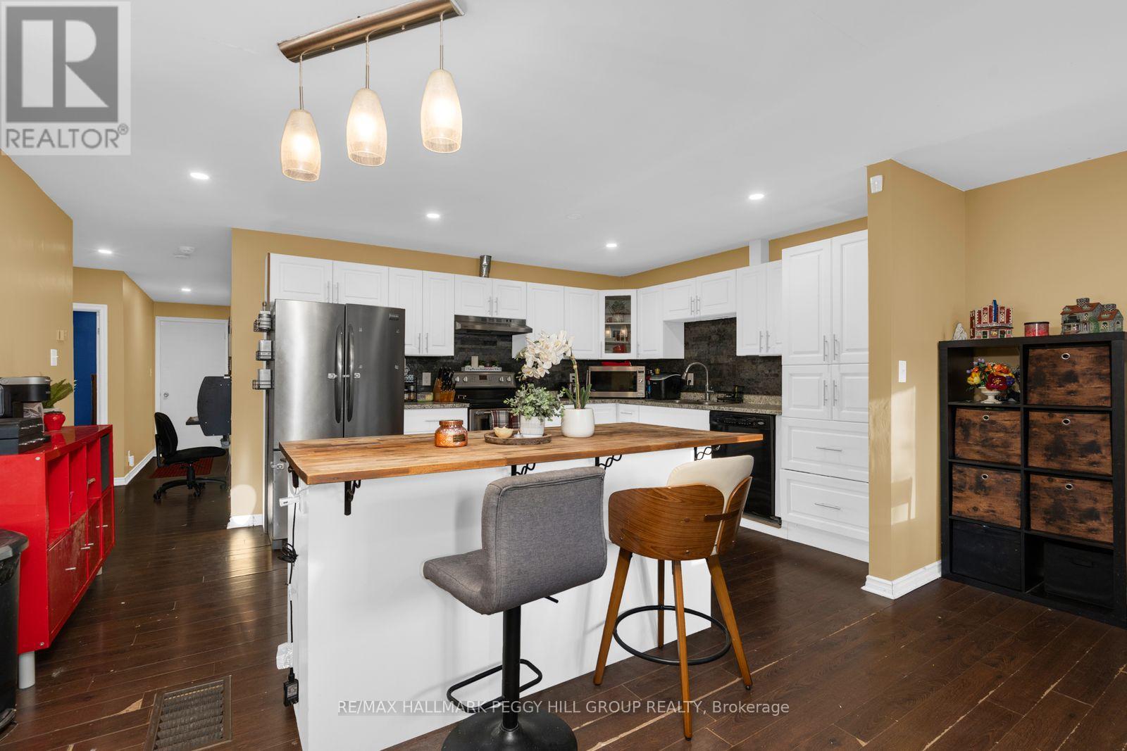 375 Fitton Street, Midland, ON photo 3