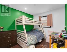 Bedroom 5 - 375 Fitton Street, Midland, ON L4R2T4 Photo 9