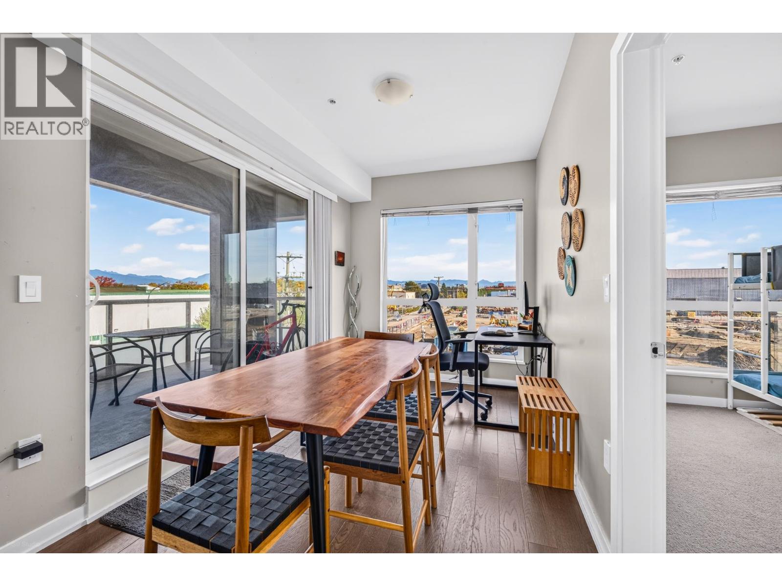305 7008 RIVER PARKWAY, Richmond - Image 1