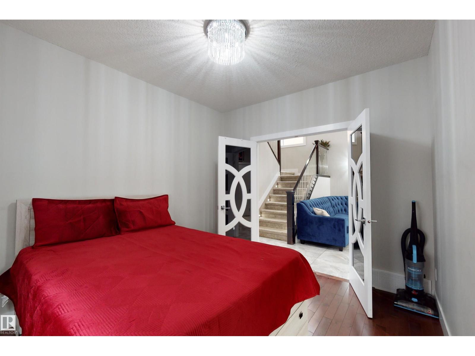 2617 21a AV NW, Edmonton — photo 19