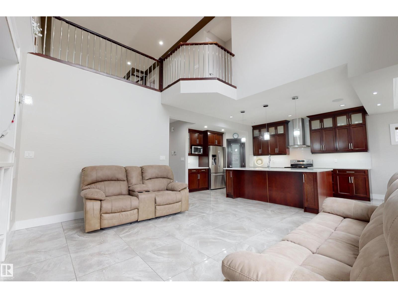 2617 21a AV NW, Edmonton — photo 17
