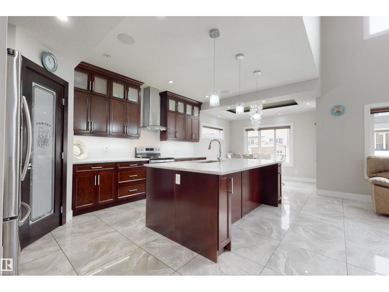 2617 21a AV NW, Edmonton — photo 5