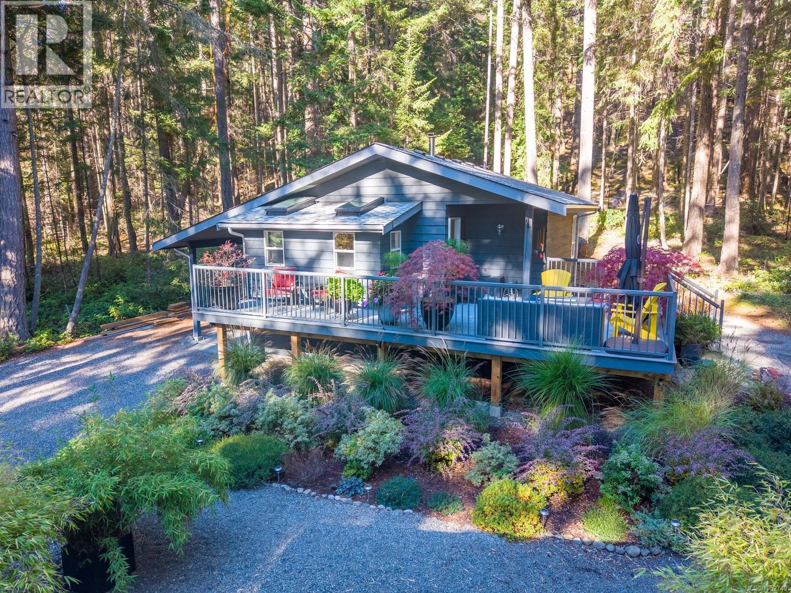 2701 Galley Cres, Pender Island - Image 1