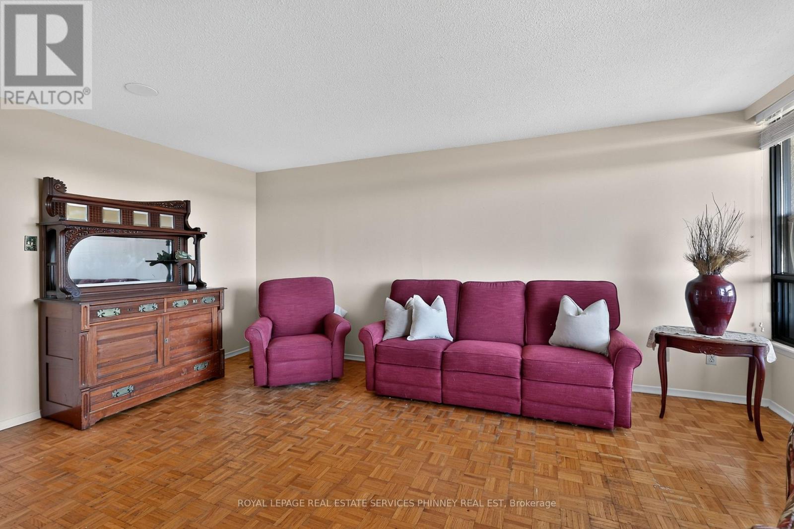 E21- 284 Mill Road, Toronto, ON photo 11