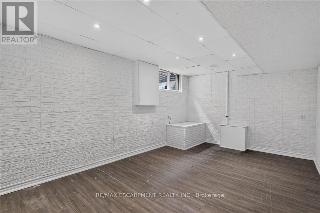 2450 Overton Drive, Burlington, ON photo 36