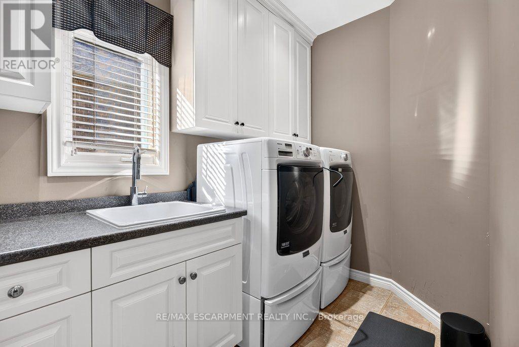 9 Harrington Place, Hamilton, ON photo 22