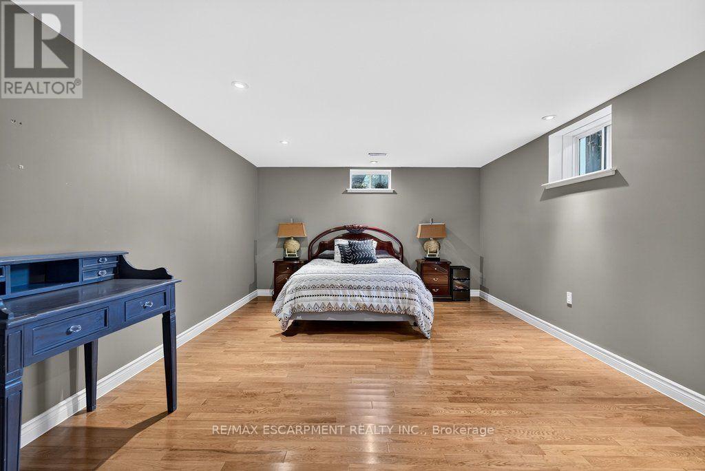 9 Harrington Place, Hamilton, ON photo 34
