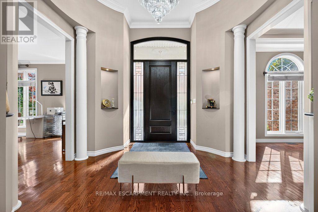 9 Harrington Place, Hamilton, ON photo 6