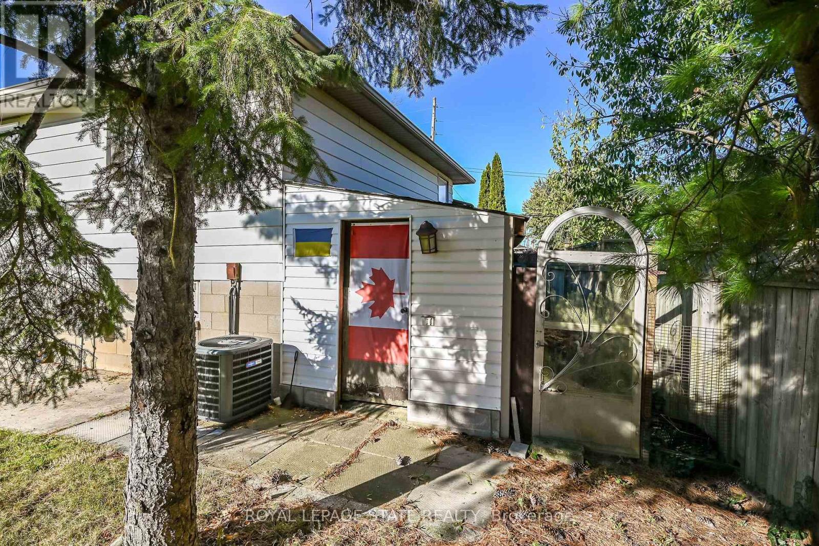 411 Queen Victoria Drive, Hamilton, ON photo 46