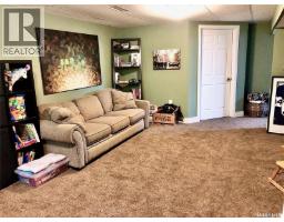 Laundry room - 1246 8th Street, Estevan, SK S4A1H3 Photo 10