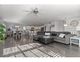 35553 Tweedsmuir Drive, Abbotsford, BC V3G2X8 Photo 6