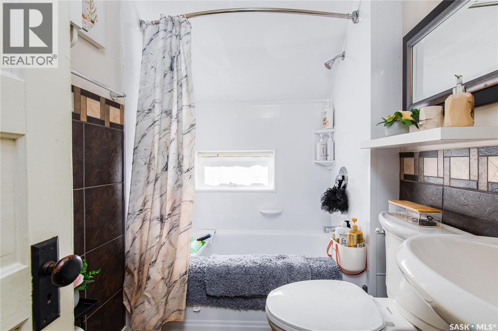 303 Lillooet STREET W, Moose Jaw — photo 25