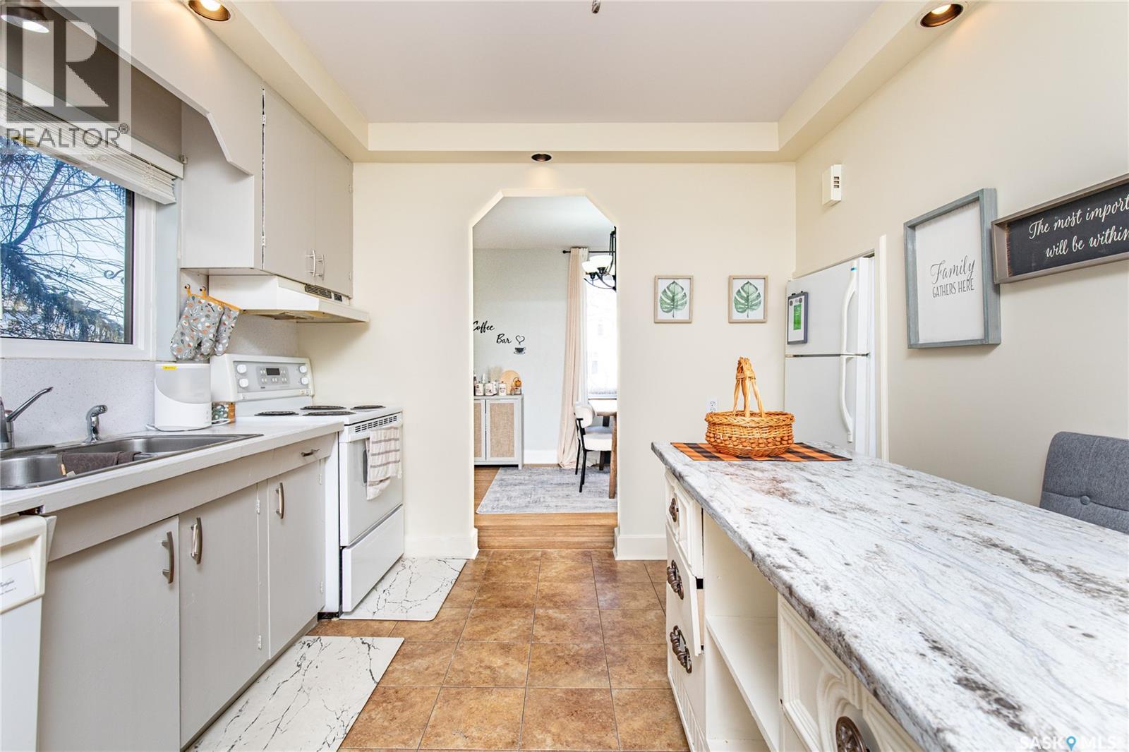 303 Lillooet STREET W, Moose Jaw — photo 13