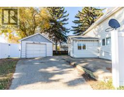 303 Lillooet Street W, Moose Jaw, SK S6H4Z3 Photo 41