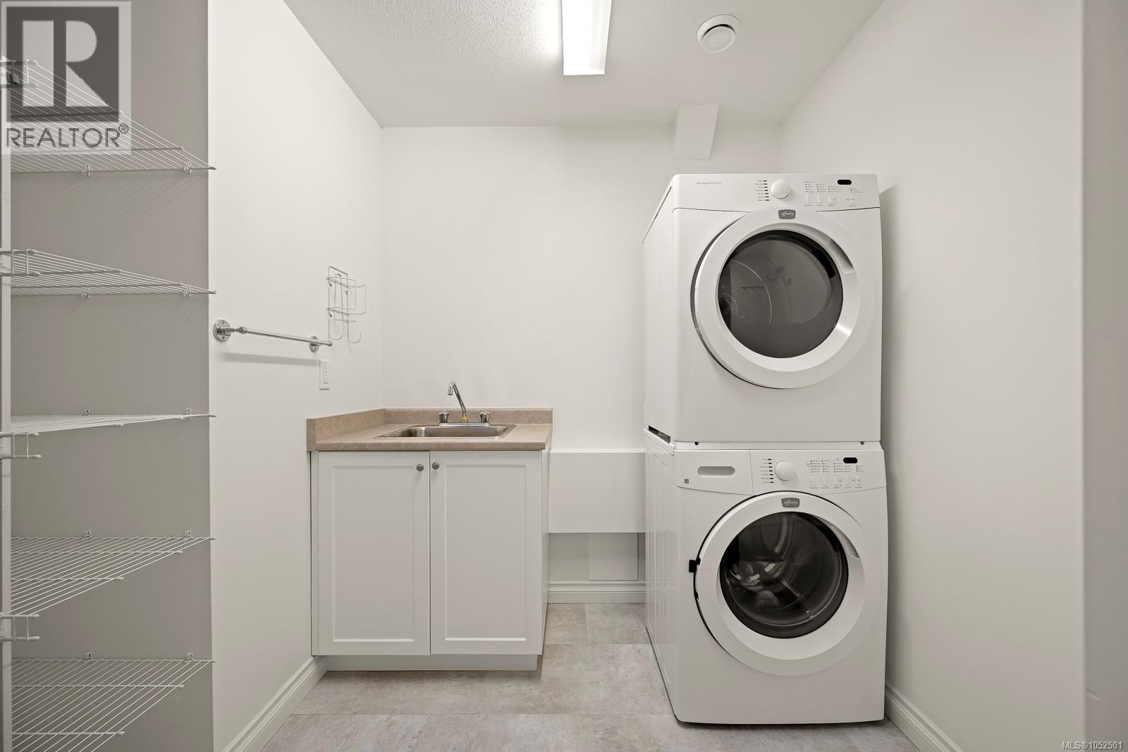 #112 44 Anderton Ave - 36