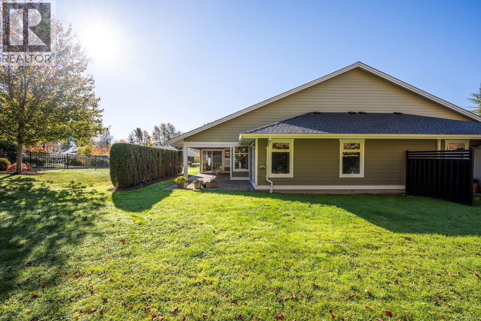 112 44 Anderton Ave, Courtenay - Image 1