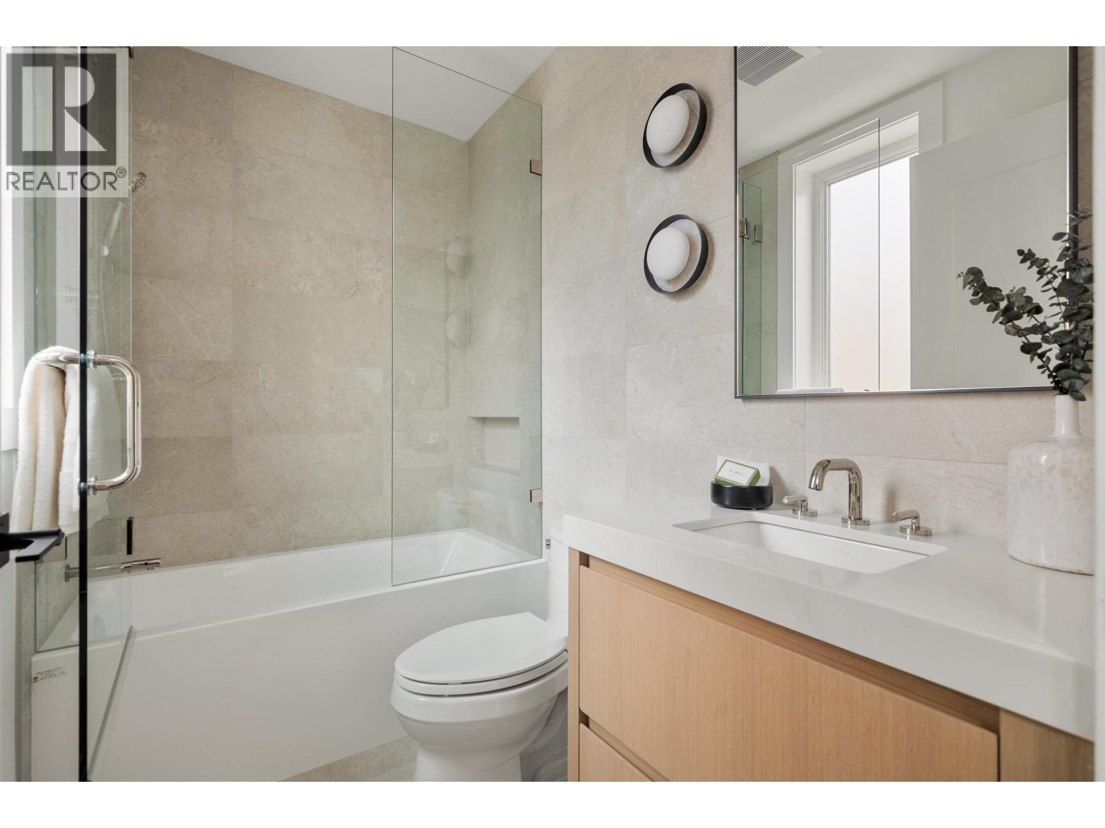 Photo of 2 3657 W 11TH AVENUE 26
