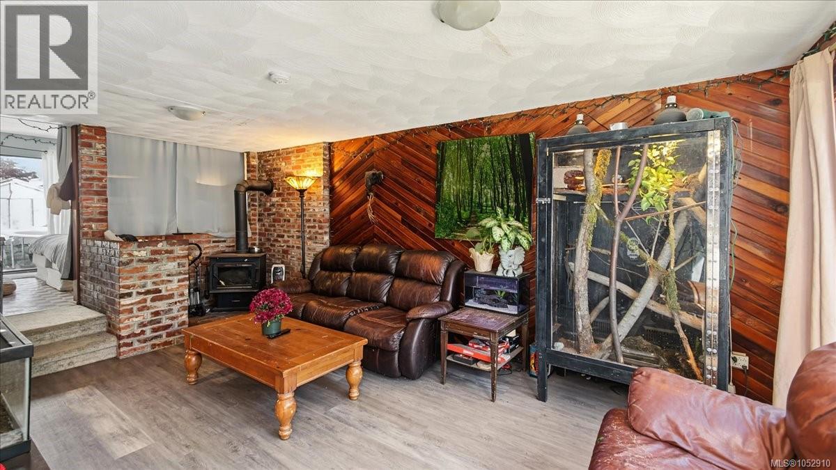 651 Dogwood St, Campbell River