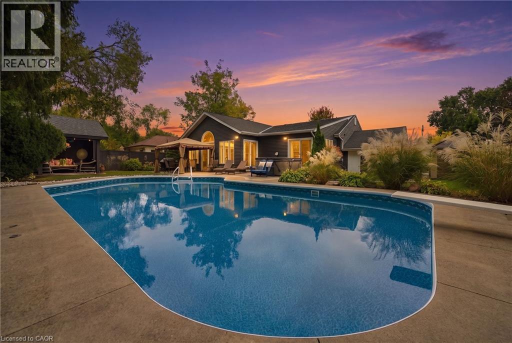 2101 EDINBURGH Drive, Burlington