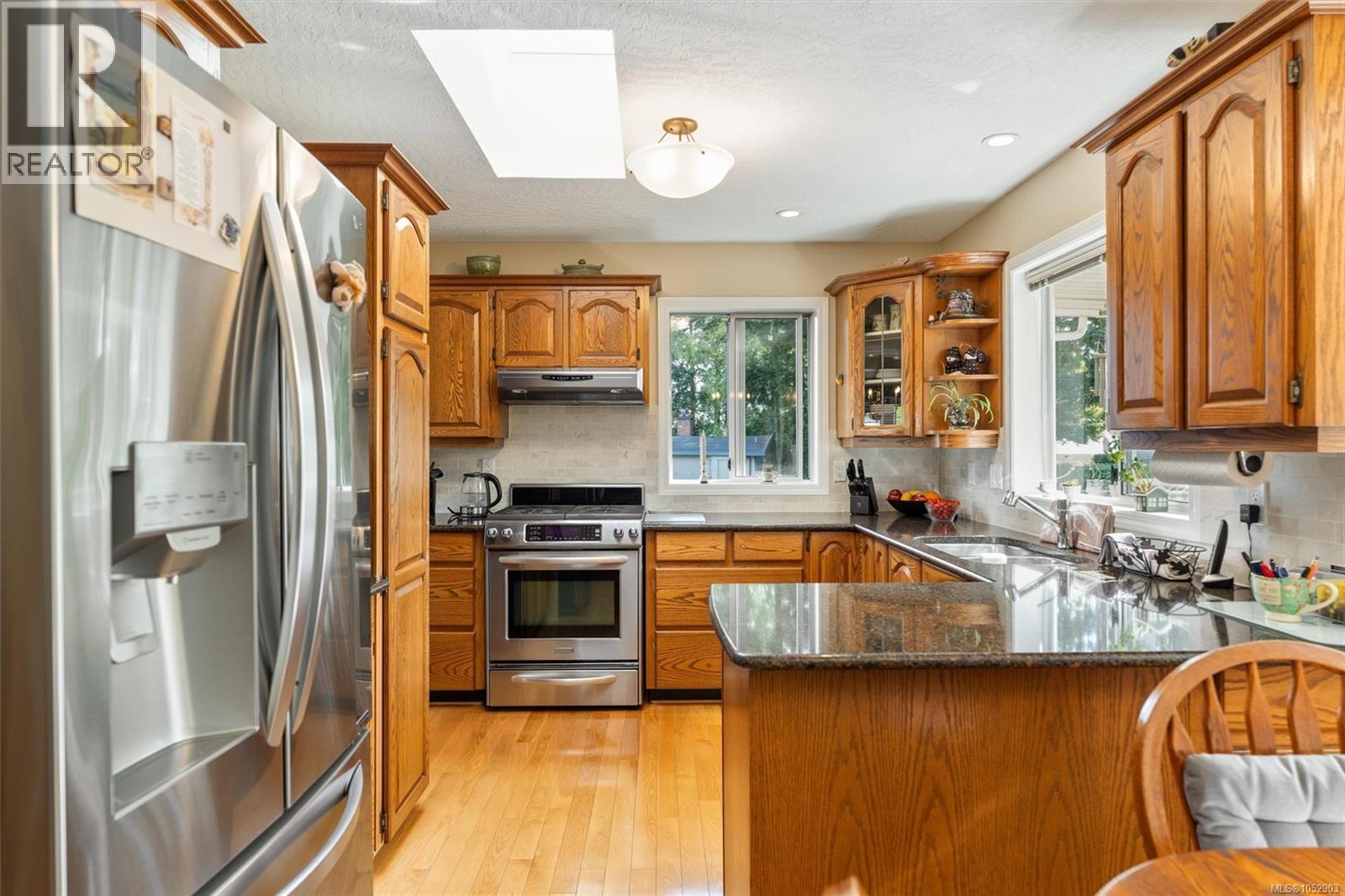  5179 Del Monte Avenue, Saanich