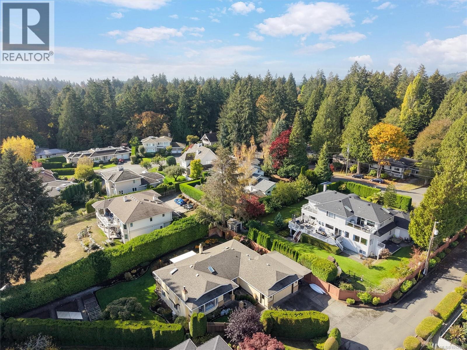  5179 Del Monte Avenue, Saanich