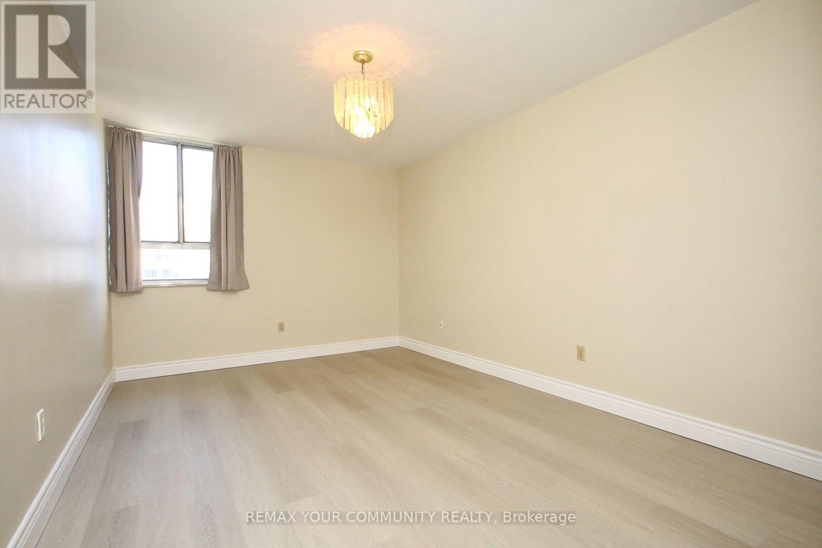 #2602 5 MASSEY SQUARE - 12