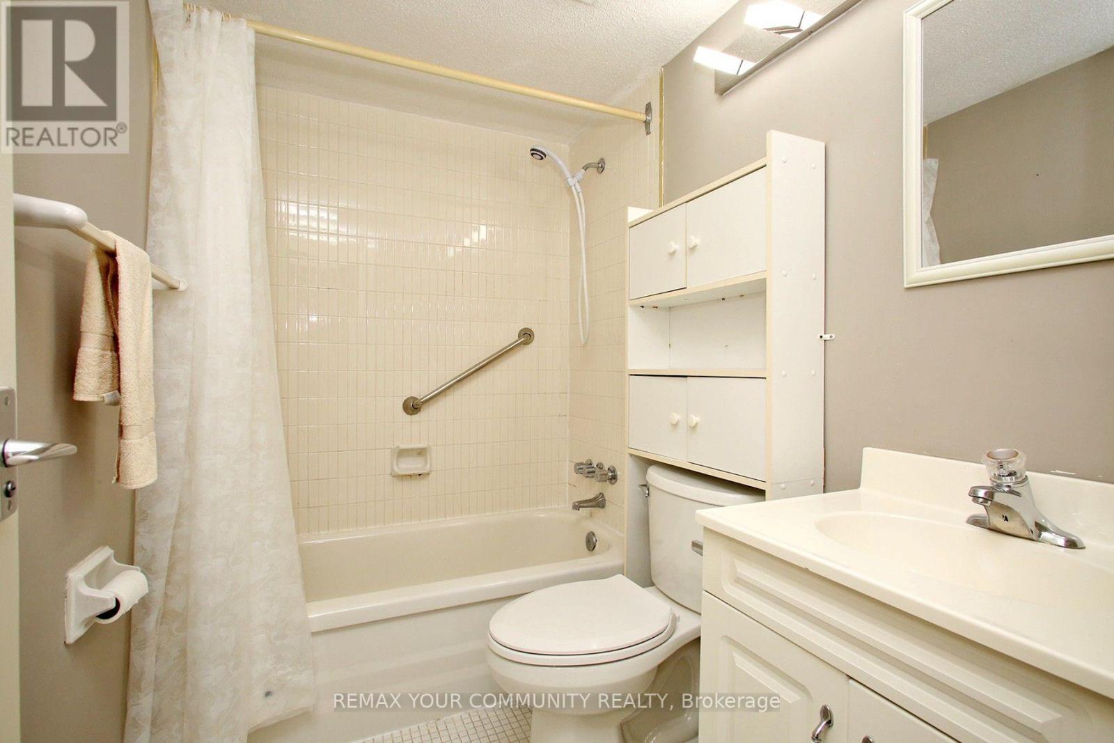 #2602 5 MASSEY SQUARE - 14