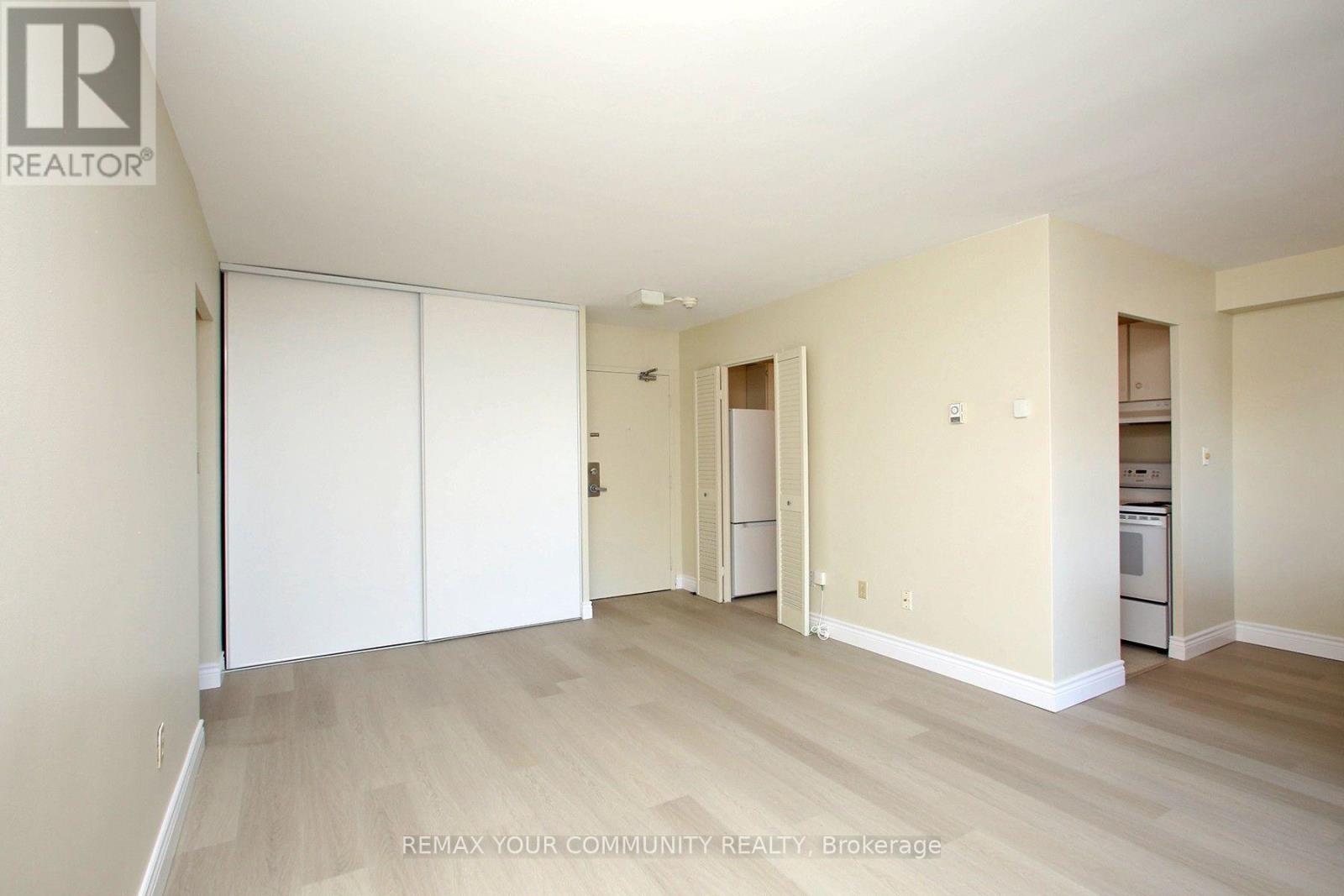 #2602 5 MASSEY SQUARE - 7
