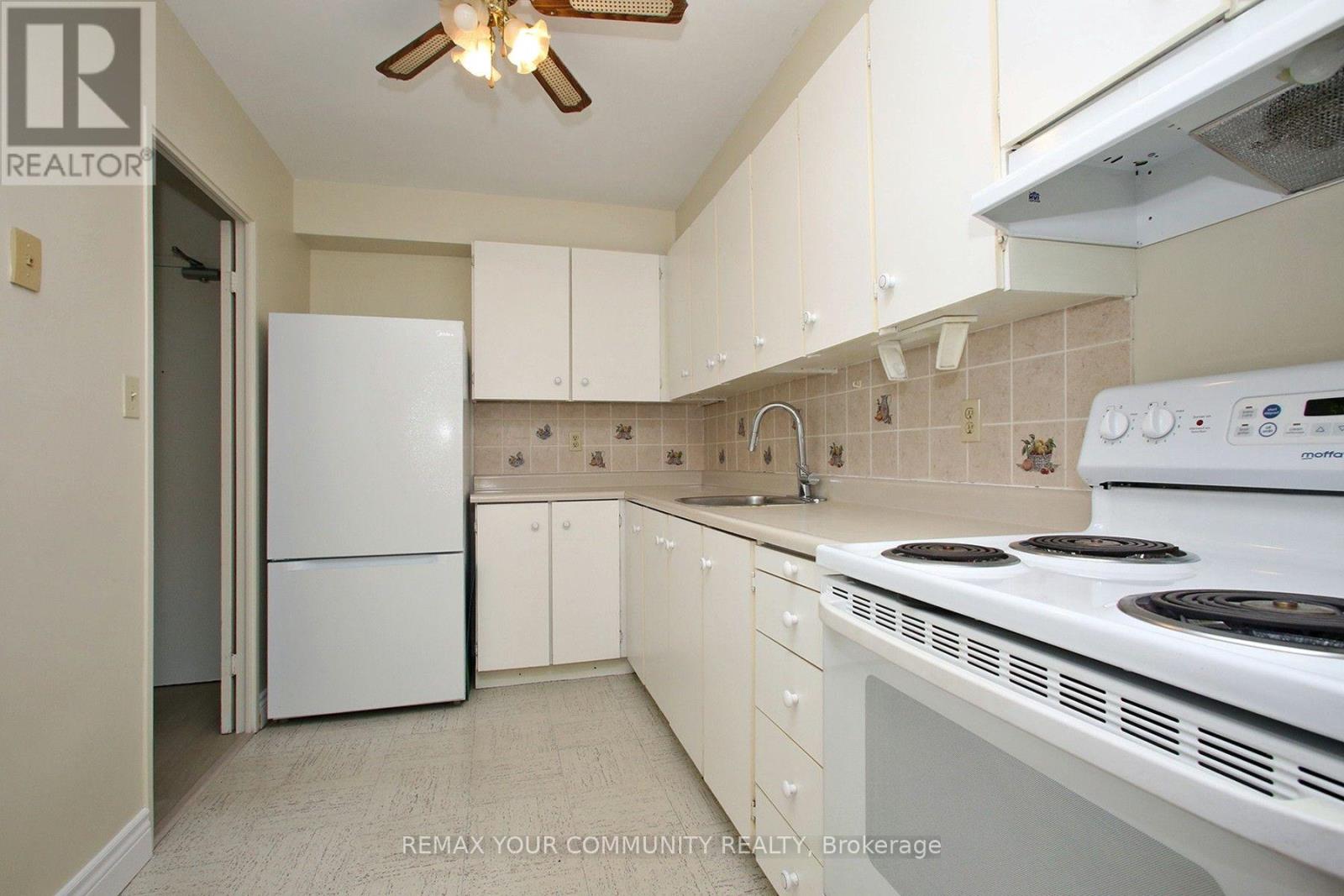#2602 5 MASSEY SQUARE - 9