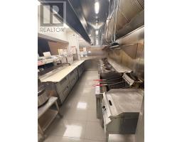 4 - 90 Park Pl Boulevard, Barrie, ON L4N6P8 Photo 8