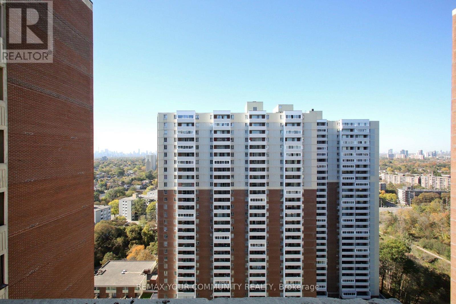 #2602 5 MASSEY SQUARE - 16