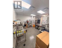 4 - 90 Park Pl Boulevard, Barrie, ON L4N6P8 Photo 9