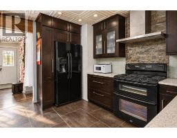 3pc Bathroom - 4832 Worcester Drive Sw, Calgary, AB T3C3L6 Photo 10