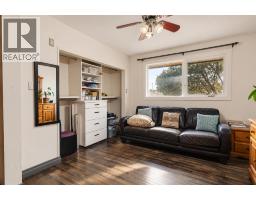 4832 Worcester Drive Sw, Calgary, AB T3C3L6 Photo 14