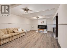 4832 Worcester Drive Sw, Calgary, AB T3C3L6 Photo 18