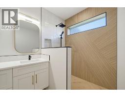 1080 9 Avenue Ne Unit# 2, Salmon Arm, BC V1E4A8 Photo 38