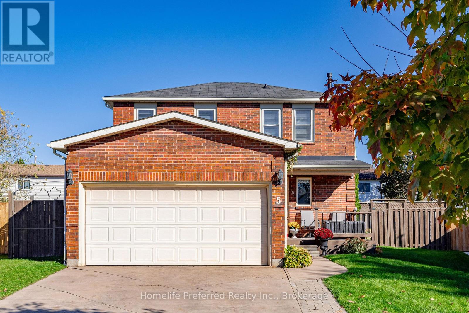 5 Souch Court, Clarington, ON photo 2