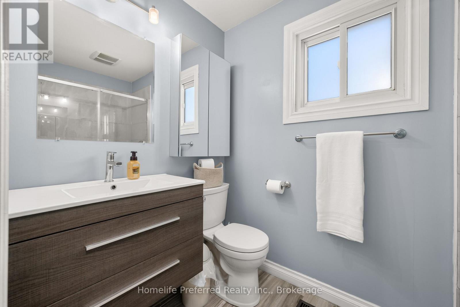 5 SOUCH COURT - 23