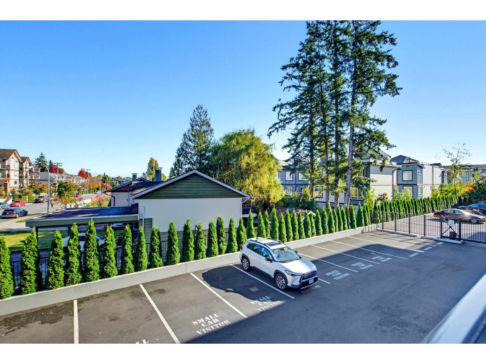 215 5504 BRYDON CRESCENT, Langley - Image 1