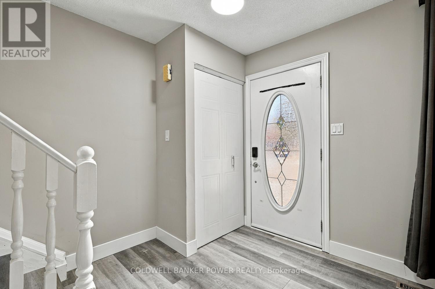 1074 Blanchard photo 4