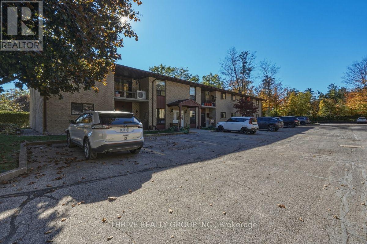 8 Lake Unit 104 photo 2
