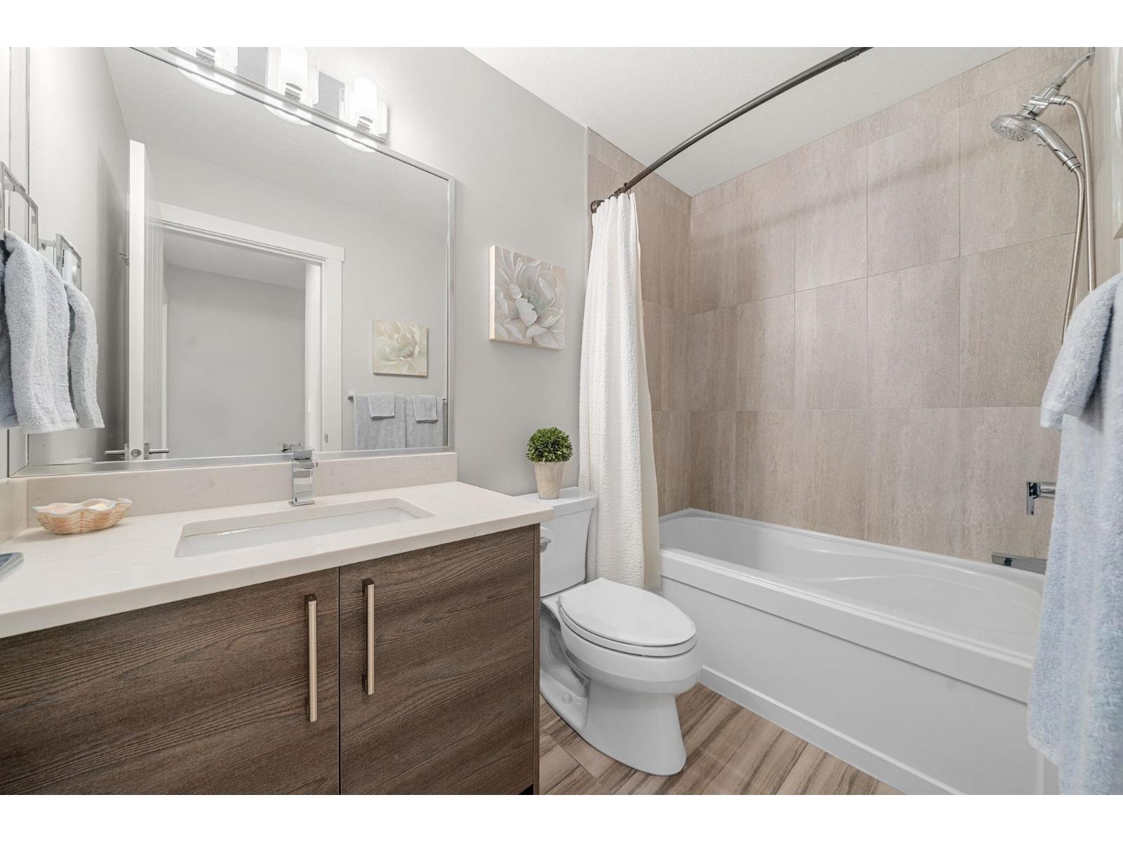 134 2853 HELC PLACE, Surrey - Image 1