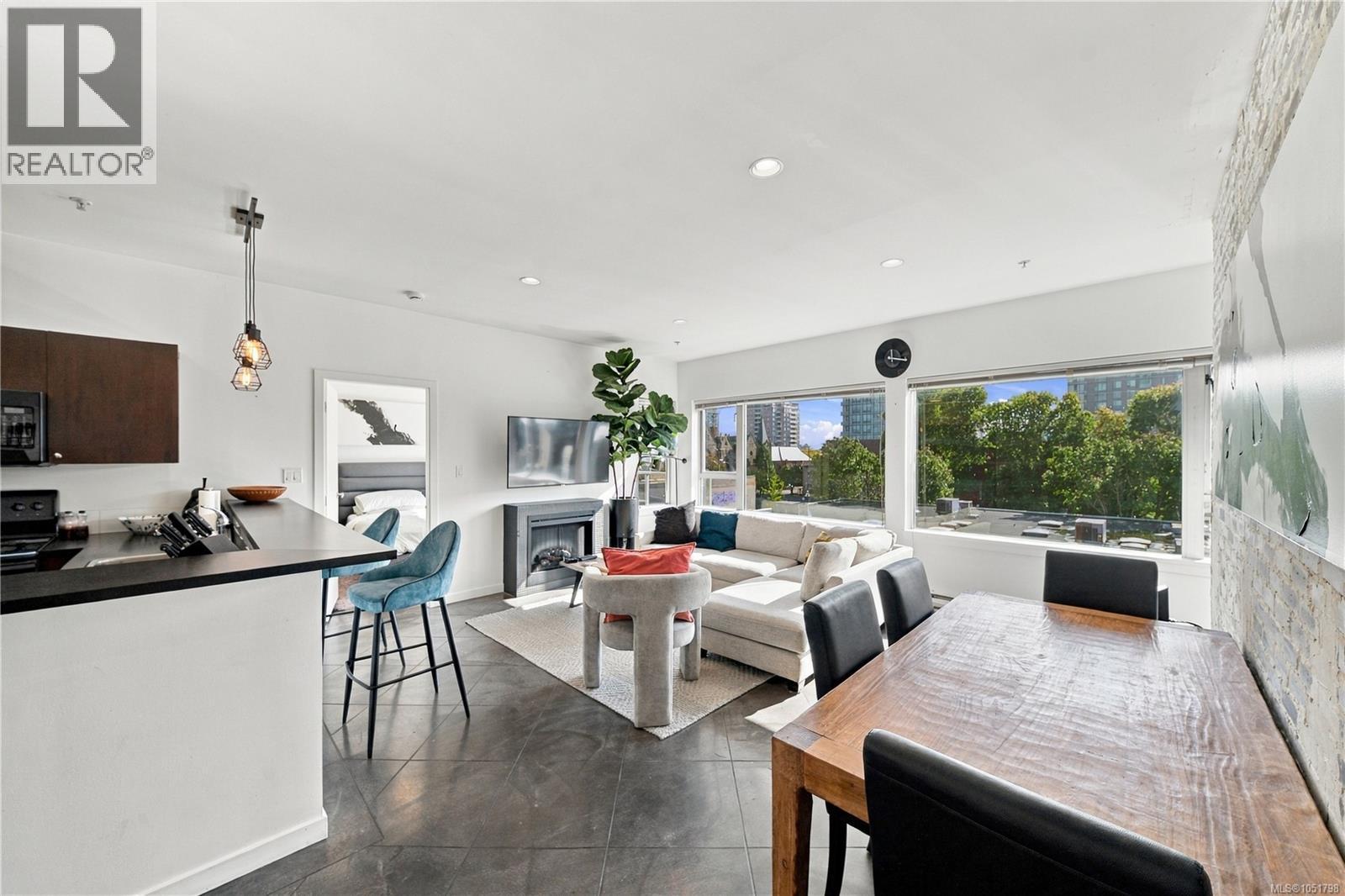 401 848 Mason St, Victoria - Image 1