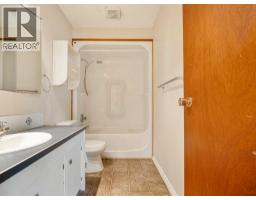 Bedroom - 6 Cayuga Crescent W, Lethbridge, AB T1K5H5 Photo 13
