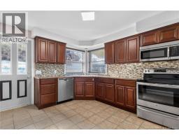 129 Walsh Street, photo 16